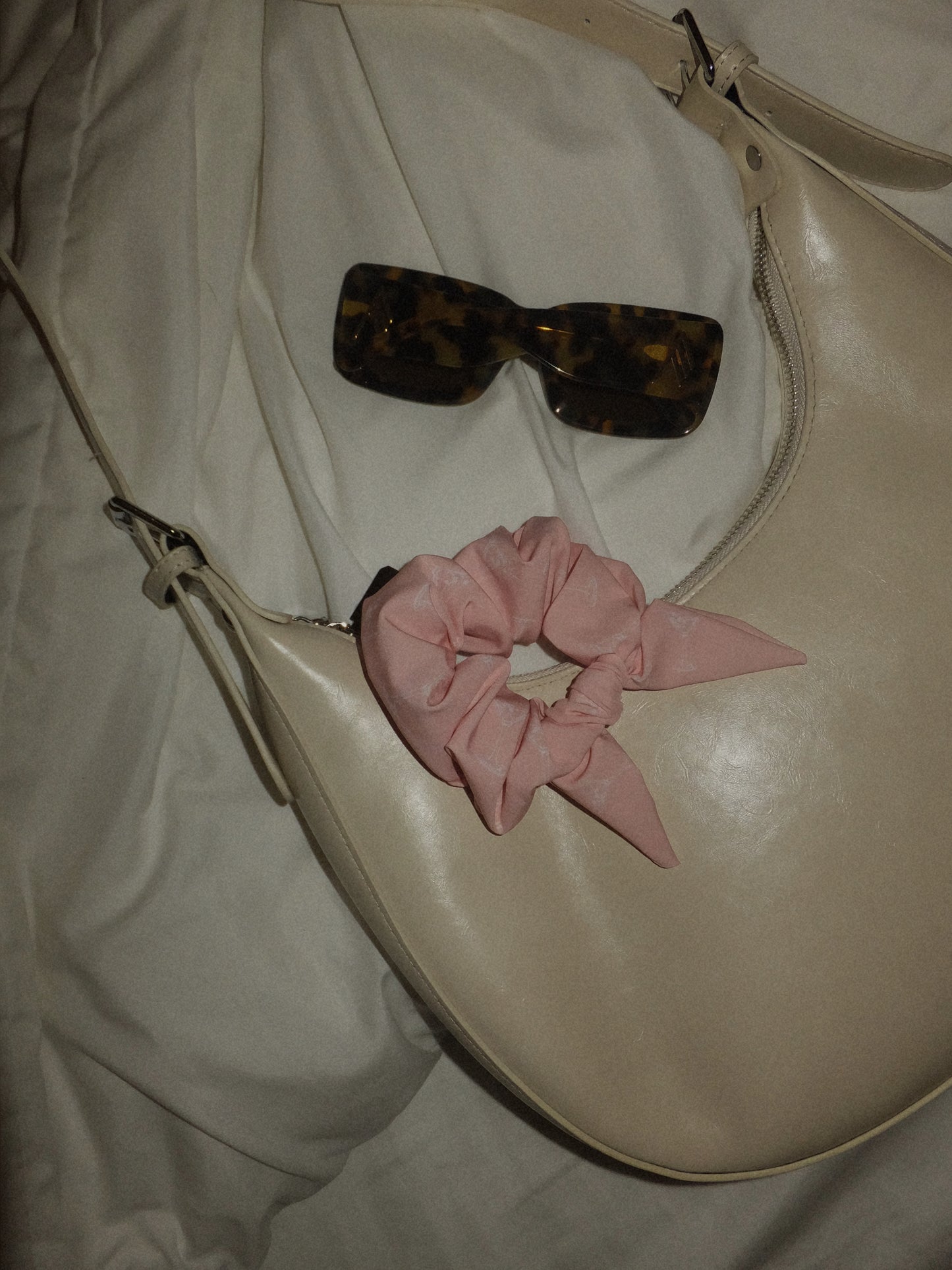 Martini Bow Scrunchie - Baby Pink